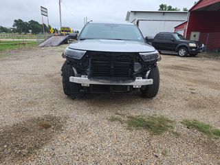 2021 Ford Explorer XLT - Exterior Front Center Image
