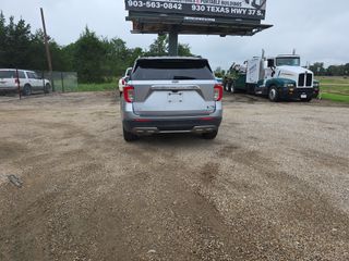 2021 Ford Explorer XLT - Exterior Rear Center Image