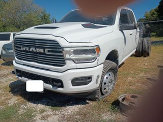 2024 Ram 3500 Laramie - Exterior Front Left Corner Image
