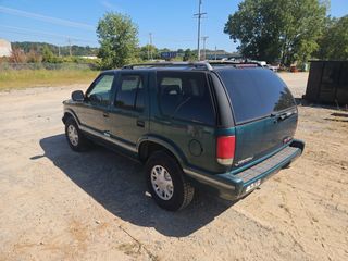 1996 GMC Jimmy SL - Exterior Rear Left Corner Image