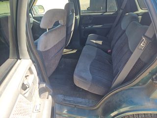 1996 GMC Jimmy SL - Interior Rear Seat Image