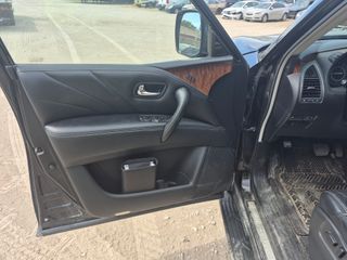 2016 INFINITI QX80 - Driver's Front Door Image
