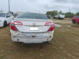2014 Toyota Camry SE - Exterior Rear Center Image