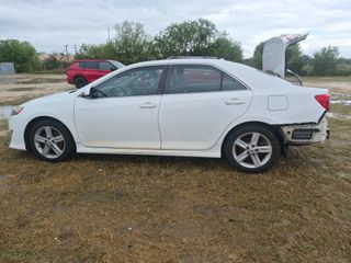 2014 Toyota Camry SE - Exterior Side Driver Image