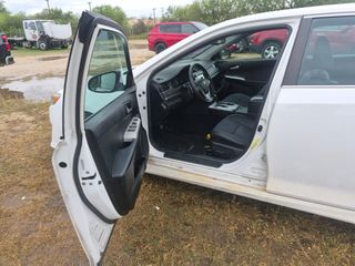 2014 Toyota Camry SE - Driver's Front Door Image