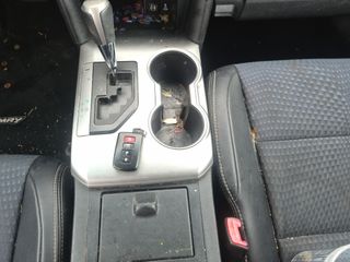 2014 Toyota Camry SE - Interior Steering Wheel With Keys Image