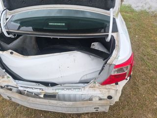 Vehicle Parts Image #3