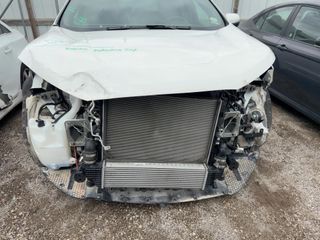 2020 Ford Edge Titanium - Primary Damage Straight On Image