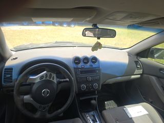 2012 Nissan Altima 2.5 S - Interior Full Dashboard Image