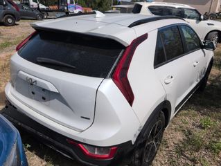 2023 Kia Niro Plug-In Hybrid EX - Exterior Rear Right Corner Image