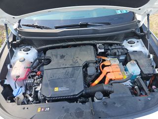 2023 Kia Niro Plug-In Hybrid EX - Engine Compartment Image