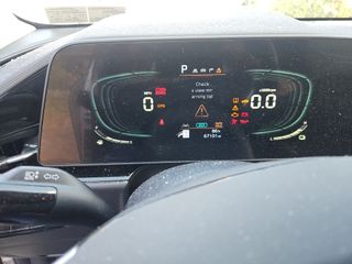 2023 Kia Niro Plug-In Hybrid EX - Interior Instrument Cluster / Odometer Image