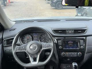 2018 Nissan Rogue S - Interior Full Dashboard Image