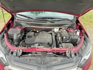2021 Chevrolet Equinox LT - Engine Compartment Image