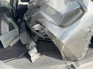 Vehicle Parts Image #3