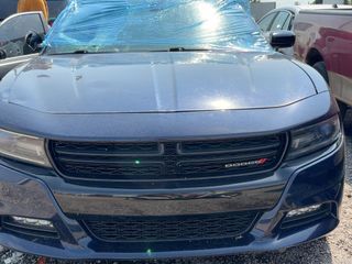 2015 Dodge Charger SXT - Exterior Front Center Image