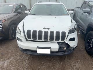 2017 Jeep Cherokee Latitude - Exterior Front Center Image