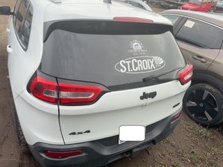 2017 Jeep Cherokee Latitude - Exterior Rear Center Image