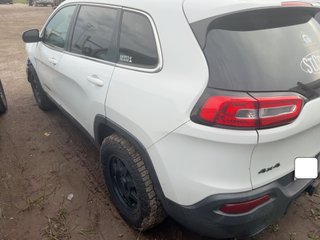 2017 Jeep Cherokee Latitude - Exterior Rear Left Corner Image