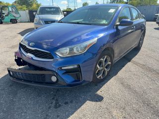 2021 Kia Forte LXS - Exterior Front Left Corner Image