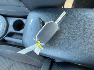 2021 Kia Forte LXS - Interior Steering Wheel With Keys Image