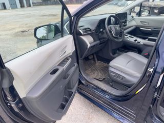 2021 Toyota Sienna XLE - Driver's Front Door Image