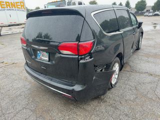 2019 Chrysler Pacifica LX - Exterior Rear Right Corner Image