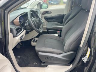 2019 Chrysler Pacifica LX - Interior Front Seat Image