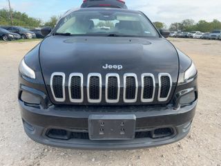 2017 Jeep Cherokee Sport - Exterior Front Center Image