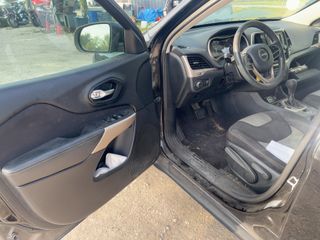 2017 Jeep Cherokee Sport - Driver's Front Door Image