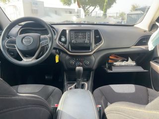 2017 Jeep Cherokee Sport - Interior Full Dashboard Image