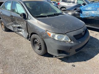 2010 Toyota Corolla LE - Exterior Front Right Corner Image