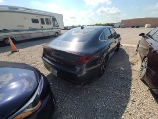 2021 Hyundai Sonata SEL Plus - Exterior Rear Right Corner Image