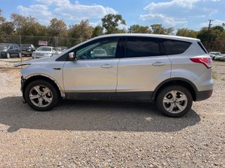 2016 Ford Escape SE - Exterior Side Driver Image