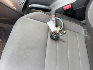 2016 Ford Escape SE - Interior Steering Wheel With Keys Image