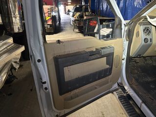 2015 Ford F-350 Lariat - Driver's Front Door Image