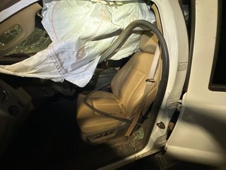 2015 Ford F-350 Lariat - Interior Front Seat Image