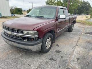2002 Chevrolet Silverado 1500 LS - Exterior Front Left Corner Image