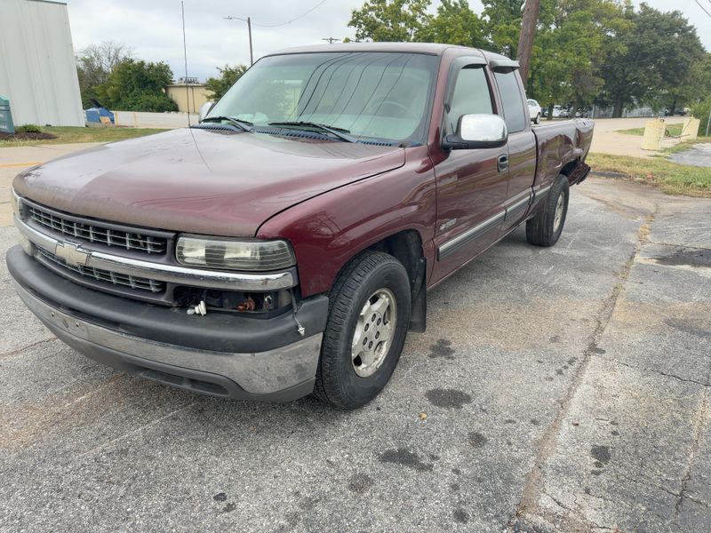 2002 Chevrolet Silverado 1500 LS - Exterior Front Left Corner Image