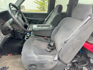 2002 Chevrolet Silverado 1500 LS - Interior Front Seat Image