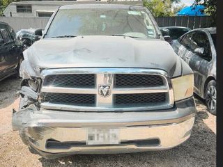 2009 Dodge Ram 1500 SLT - Exterior Front Center Image