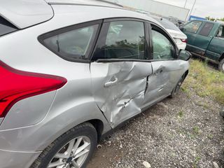 2015 Ford Focus SE - Primary Damage Left Image