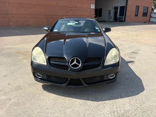 2009 Mercedes-Benz SLK 300 3.0L - Exterior Front Center Image