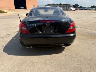 2009 Mercedes-Benz SLK 300 3.0L - Exterior Rear Center Image