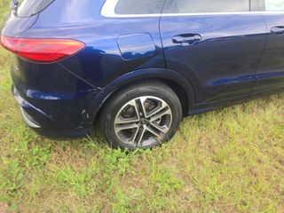 2026 Audi Q5 Premium Plus - Primary Damage Right Image