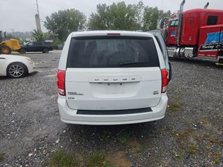 2017 Dodge Grand Caravan GT - Exterior Rear Center Image