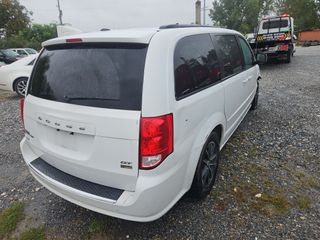 2017 Dodge Grand Caravan GT - Exterior Rear Right Corner Image