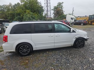 2017 Dodge Grand Caravan GT - Exterior Side Passenger