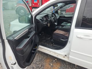 2017 Dodge Grand Caravan GT - Driver's Front Door Image