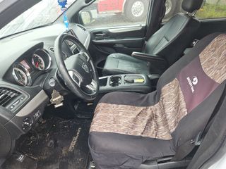 2017 Dodge Grand Caravan GT - Interior Front Seat Image